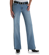 Men jeans for boutiques American fashion jeans, wholesale production of women jeans and classic men jeans, American jeans manufacturing industry produces collections of denim blue jeans for women and men. We are looking for jeans distributors in the USA, Canada and Latin America, offering a high end collection of women blue jeans designed for a young look and fashion American style, jeans created to support worldwide distribution and increase the business to business of our customers